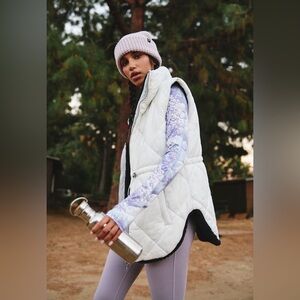 NWT Free People - Venture On Reversible Puffer Waistcoat - X-Small